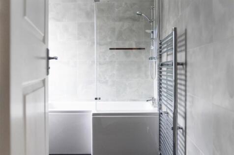 Bathroom-3.jpg