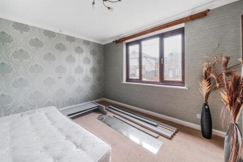 Bedroom3.jpg