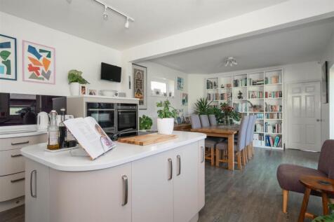 Kitchen-7.jpg
