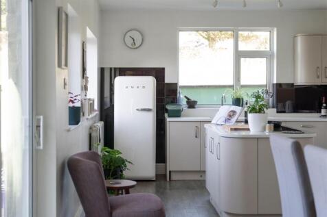 Kitchen-3.jpg