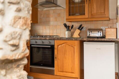 Kitchen-4.jpg