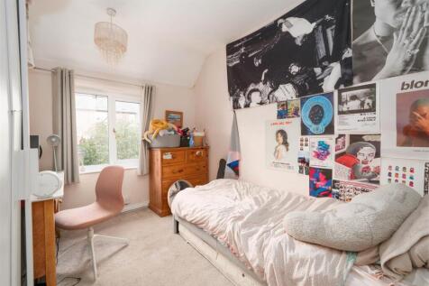 Bedroom2.jpg