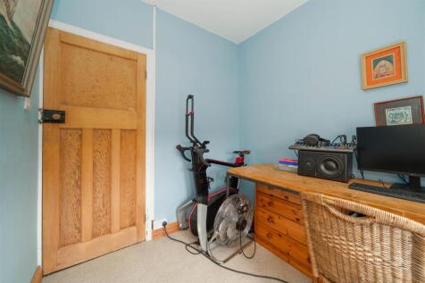Bedroom1-2.jpg