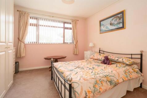Bedroom1.jpg