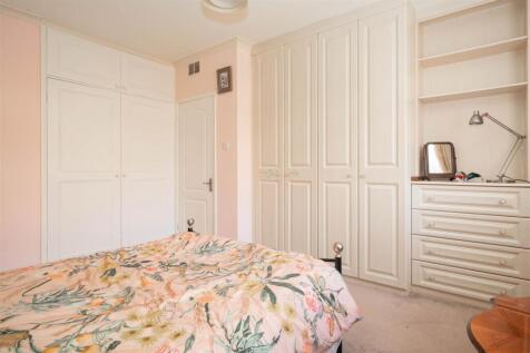 Bedroom1-4.jpg