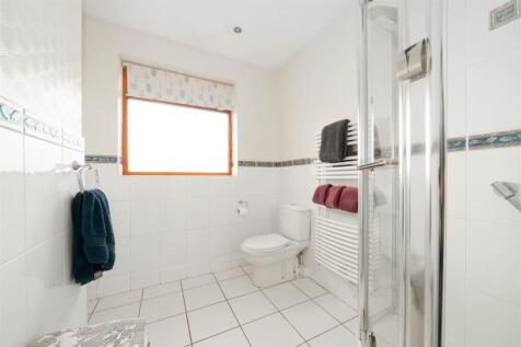 Shower Room.jpg