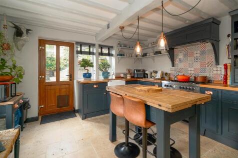 Kitchen.jpg