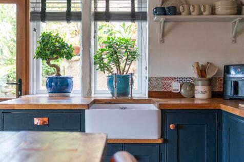 Kitchen-9.jpg