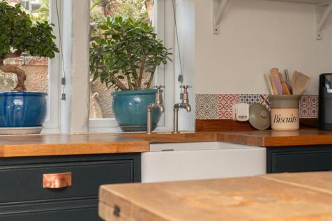 Kitchen-6.jpg