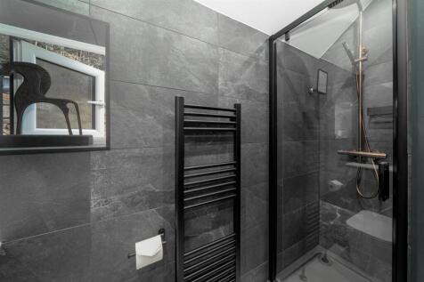 Bedroom2-6.jpg