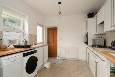 Kitchen-3.jpg