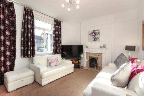 Living Room.jpg