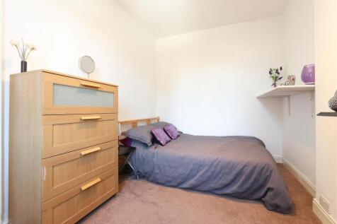 Bed3.jpg
