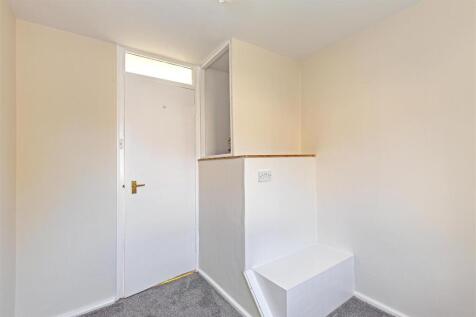 Bedroom 3-2.jpg