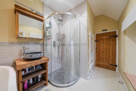 Bathroom-2.jpg