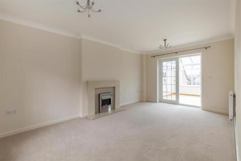 Reception Room-1.jpg