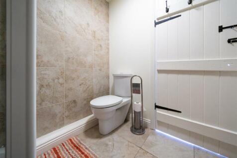 Bathroom-2.jpg