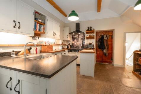 Kitchen-2.jpg