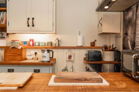 Kitchen-6.jpg