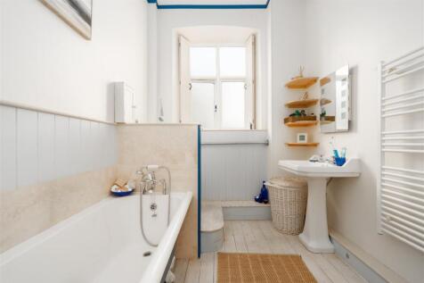 Bathroom-2.jpg