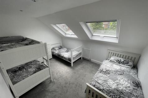 2nd Bed copy.JPG