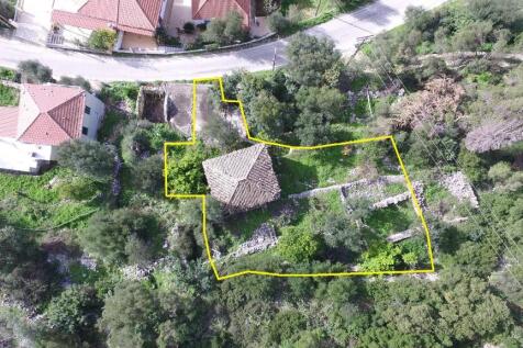 Aerial view &amp; border