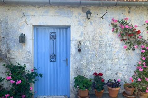 Entrance door