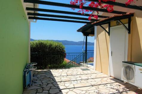 Cottage courtyards