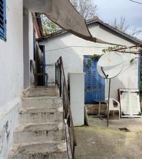 Steps to house