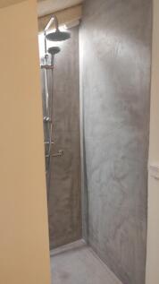 Shower detail