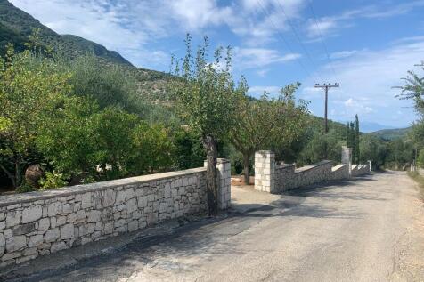 Entrance to villa
