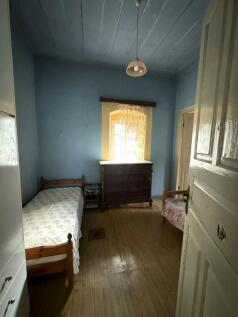 Twin bedroom