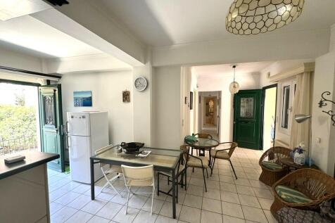 Lounge area