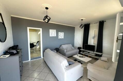 Lounge area