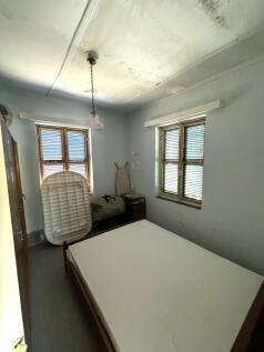 1st bedroom