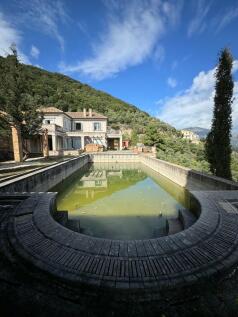 Heated pool