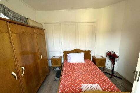 Double bedroom