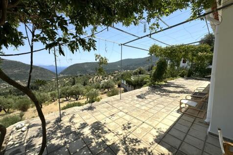 Front house terrace