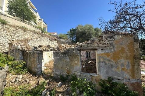 Standing walls 