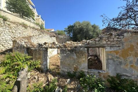 Standing walls 