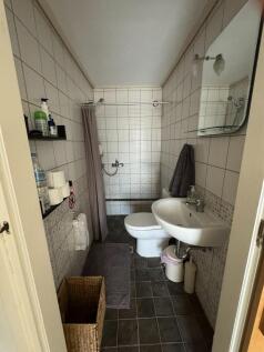 En-suite bathroom