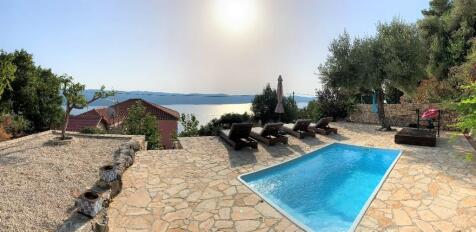 Panoramic pool area