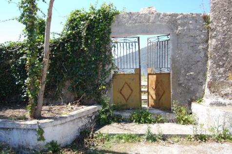 Entrance to property