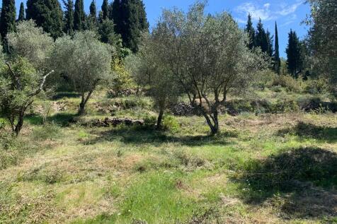 Flat areas of land