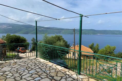 Balcony sea views