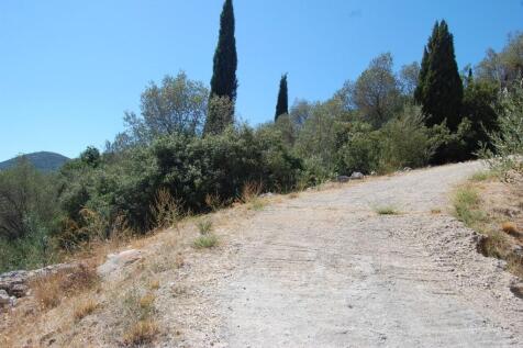 Access road to land