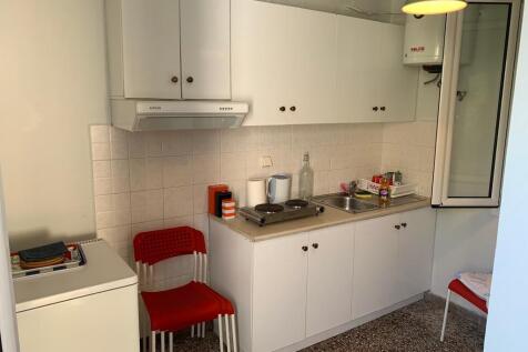Flat kitchen