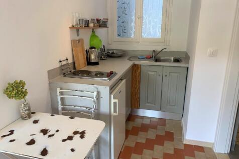 Apartment kitchen