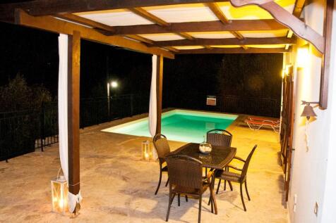 Terrace &amp; pool