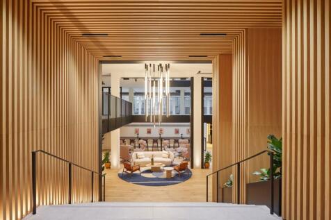 15 fitzroy entrance.jpg